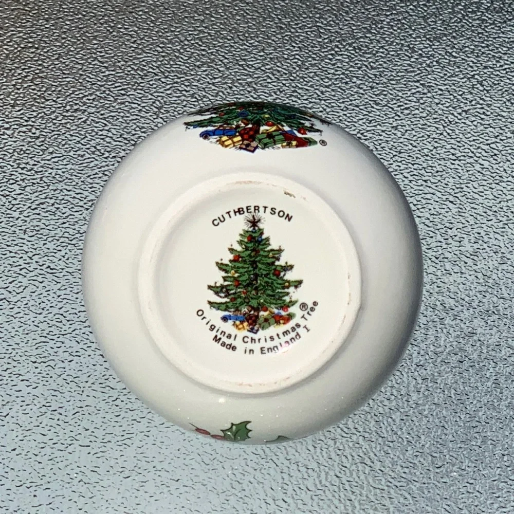 Cuthbertson Original Christmas Tree Narrow Green Band Votive Candle, England